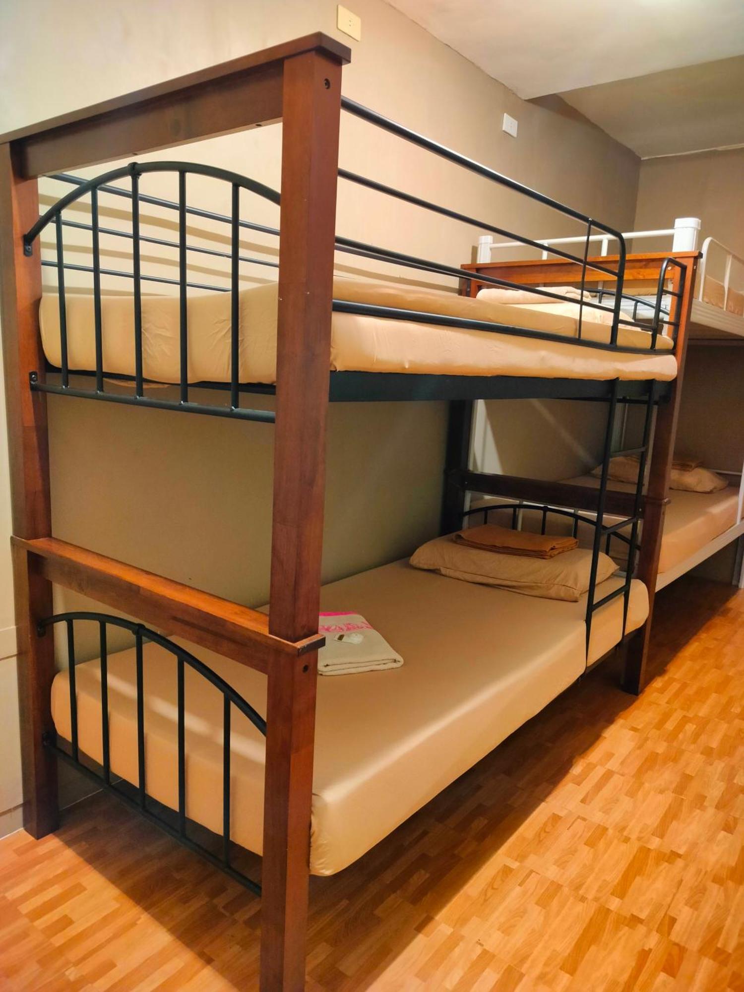 Bed 4-Bed Female Dormitory Room,1563474946:JPEG